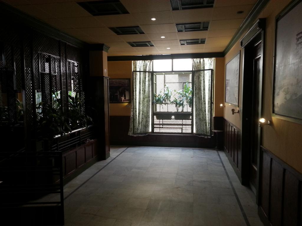 Carlton Downtown Cairo Hotel Екстериор снимка
