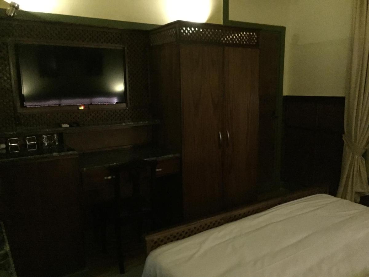 Carlton Downtown Cairo Hotel Екстериор снимка