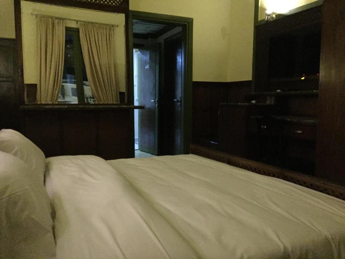 Carlton Downtown Cairo Hotel Екстериор снимка