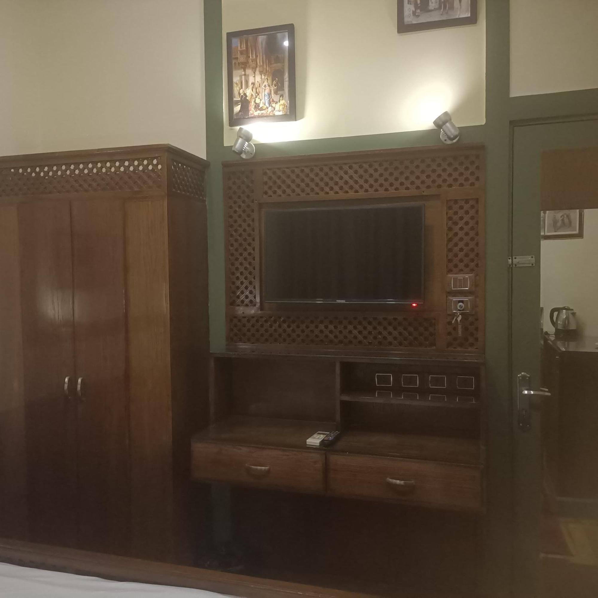 Carlton Downtown Cairo Hotel Екстериор снимка